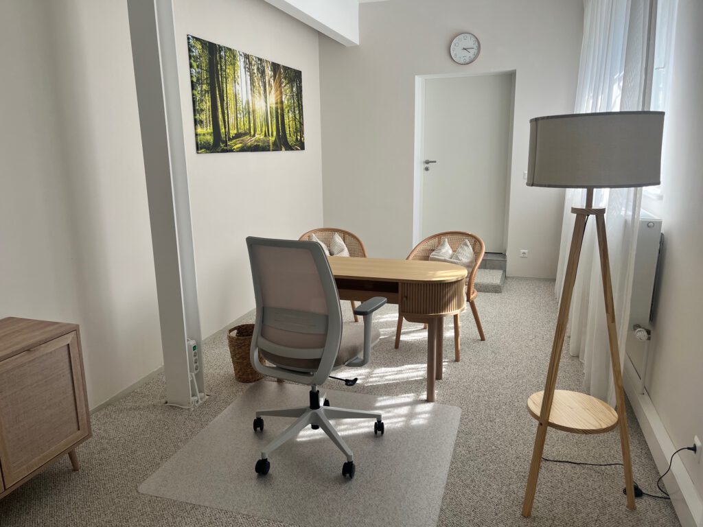Behandlungszimmer 2.1